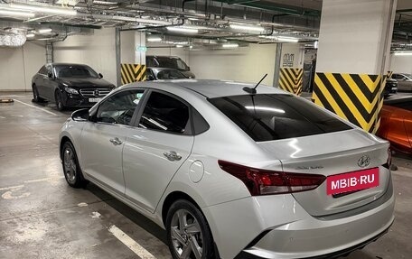 Hyundai Solaris II рестайлинг, 2021 год, 1 750 000 рублей, 6 фотография