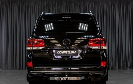 Toyota Land Cruiser 200, 2017 год, 6 369 000 рублей, 4 фотография