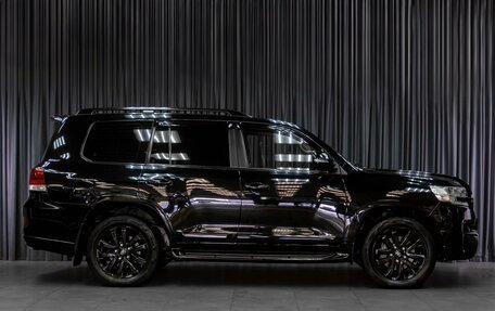 Toyota Land Cruiser 200, 2017 год, 6 369 000 рублей, 5 фотография