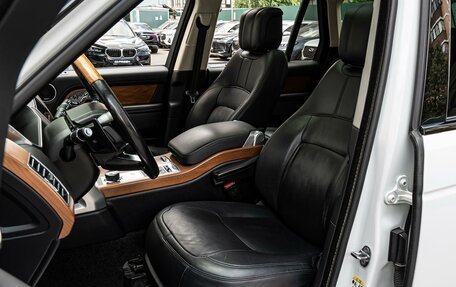 Land Rover Range Rover IV рестайлинг, 2018 год, 5 350 000 рублей, 10 фотография