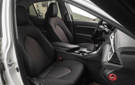 Toyota Camry, 2019 год, 2 159 000 рублей, 13 фотография
