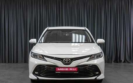 Toyota Camry, 2019 год, 2 159 000 рублей, 3 фотография