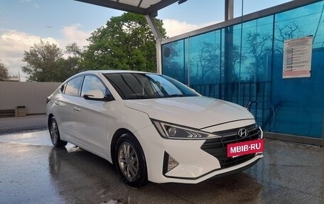 Hyundai Avante, 2018 год, 1 680 000 рублей, 2 фотография