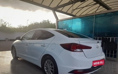 Hyundai Avante, 2018 год, 1 680 000 рублей, 6 фотография