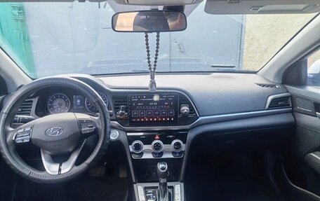 Hyundai Avante, 2018 год, 1 680 000 рублей, 21 фотография