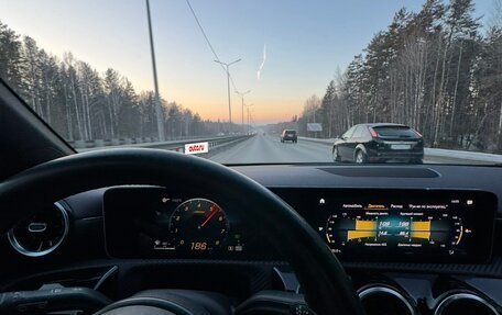Mercedes-Benz A-Класс, 2018 год, 2 500 000 рублей, 11 фотография