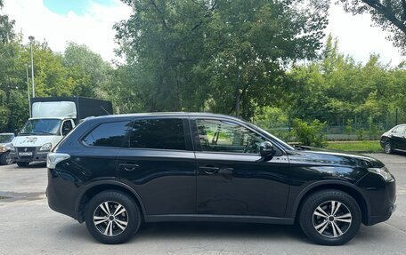 Mitsubishi Outlander III рестайлинг 3, 2014 год, 1 230 000 рублей, 4 фотография
