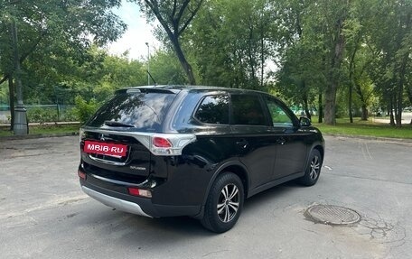 Mitsubishi Outlander III рестайлинг 3, 2014 год, 1 230 000 рублей, 5 фотография