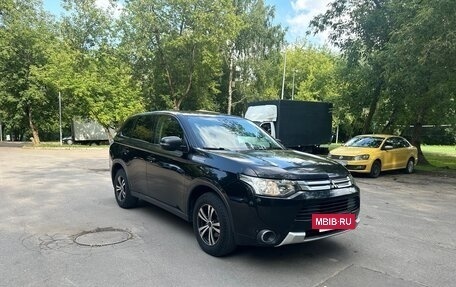Mitsubishi Outlander III рестайлинг 3, 2014 год, 1 230 000 рублей, 3 фотография