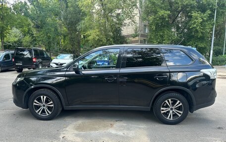 Mitsubishi Outlander III рестайлинг 3, 2014 год, 1 230 000 рублей, 8 фотография