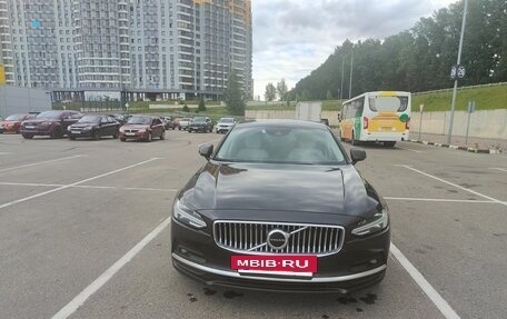 Volvo S90 II рестайлинг, 2021 год, 3 000 000 рублей, 3 фотография