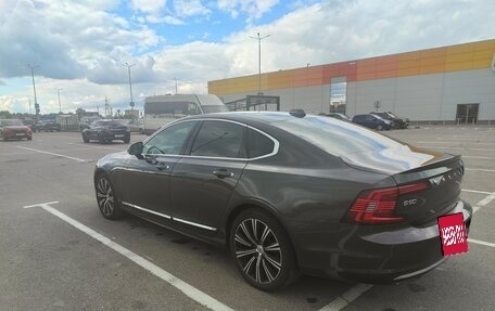 Volvo S90 II рестайлинг, 2021 год, 3 000 000 рублей, 7 фотография