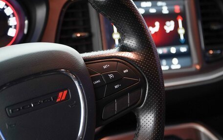 Dodge Challenger III рестайлинг 2, 2022 год, 3 828 434 рублей, 12 фотография