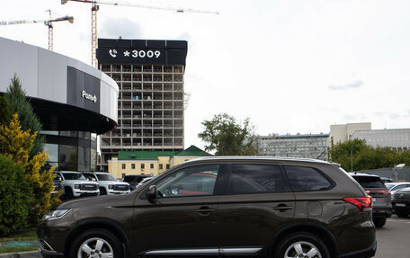 Mitsubishi Outlander III рестайлинг 3, 2015 год, 1 478 000 рублей, 7 фотография