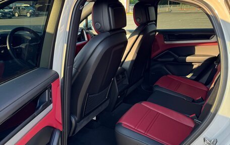 Porsche Cayenne III, 2024 год, 15 500 000 рублей, 14 фотография