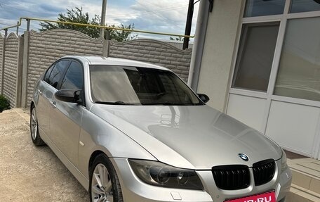 BMW 3 серия, 2006 год, 940 000 рублей, 1 фотография