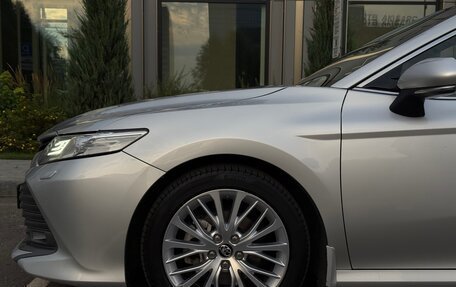 Toyota Camry, 2018 год, 2 650 000 рублей, 3 фотография