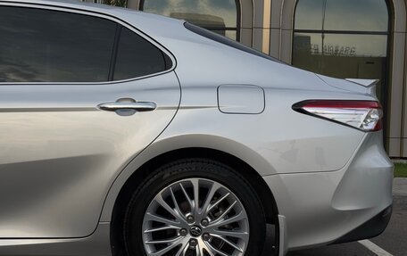 Toyota Camry, 2018 год, 2 650 000 рублей, 6 фотография