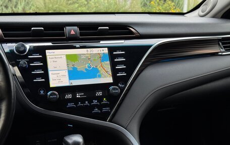 Toyota Camry, 2018 год, 2 650 000 рублей, 17 фотография