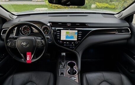 Toyota Camry, 2018 год, 2 650 000 рублей, 22 фотография