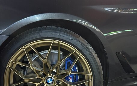 BMW 5 серия, 2018 год, 3 050 000 рублей, 15 фотография