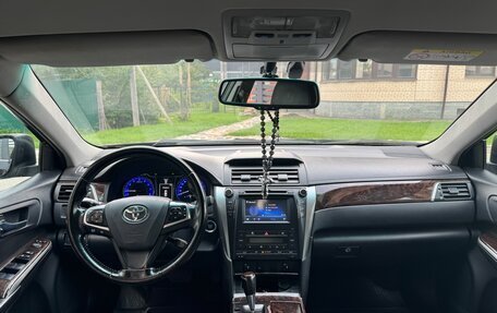 Toyota Camry, 2015 год, 1 700 000 рублей, 13 фотография