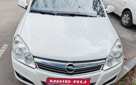 Opel Astra H, 2012 год, 540 000 рублей, 1 фотография