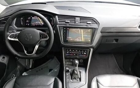 Volkswagen Tiguan II, 2021 год, 3 250 000 рублей, 7 фотография