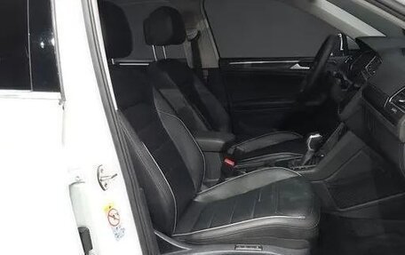 Volkswagen Tiguan II, 2021 год, 3 250 000 рублей, 5 фотография