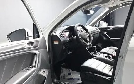 Volkswagen Tiguan II, 2021 год, 3 250 000 рублей, 6 фотография