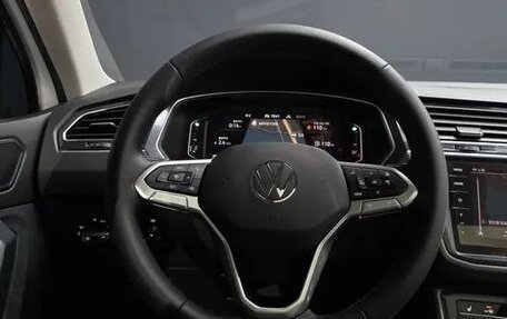 Volkswagen Tiguan II, 2021 год, 3 250 000 рублей, 9 фотография