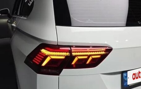 Volkswagen Tiguan II, 2021 год, 3 250 000 рублей, 13 фотография