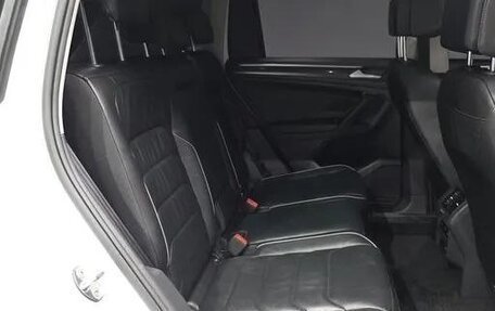 Volkswagen Tiguan II, 2021 год, 3 250 000 рублей, 32 фотография
