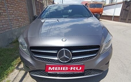 Mercedes-Benz A-Класс, 2013 год, 1 150 000 рублей, 2 фотография