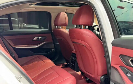 BMW 3 серия, 2023 год, 3 042 000 рублей, 10 фотография