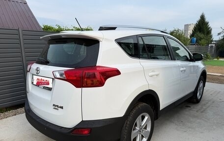 Toyota RAV4, 2014 год, 1 980 000 рублей, 3 фотография