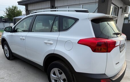 Toyota RAV4, 2014 год, 1 980 000 рублей, 6 фотография