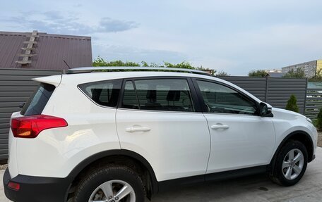 Toyota RAV4, 2014 год, 1 980 000 рублей, 4 фотография