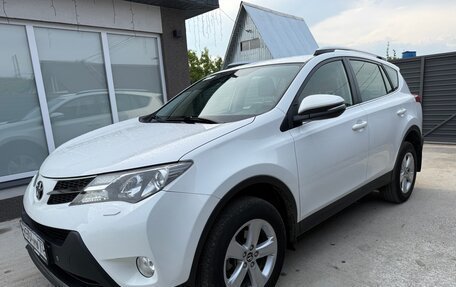 Toyota RAV4, 2014 год, 1 980 000 рублей, 7 фотография