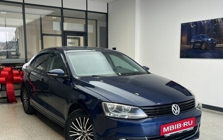 Volkswagen Jetta VI, 2012 год, 650 000 рублей, 3 фотография