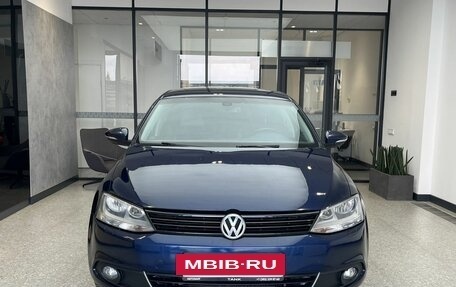 Volkswagen Jetta VI, 2012 год, 650 000 рублей, 2 фотография