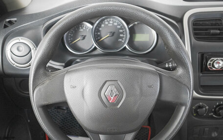 Renault Logan II, 2017 год, 599 000 рублей, 16 фотография