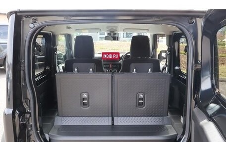 Suzuki Jimny, 2023 год, 1 690 000 рублей, 14 фотография