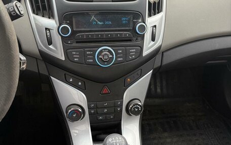 Chevrolet Cruze II, 2013 год, 655 000 рублей, 7 фотография