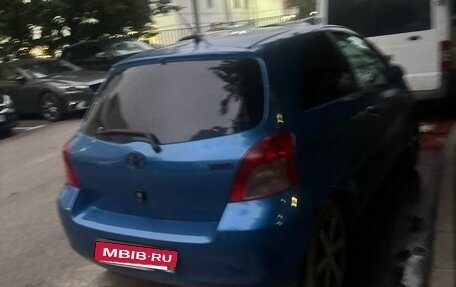 Toyota Yaris III рестайлинг, 2007 год, 550 000 рублей, 4 фотография