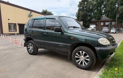 Chevrolet Niva I рестайлинг, 2004 год, 315 000 рублей, 1 фотография