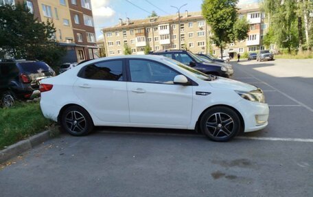 KIA Rio III рестайлинг, 2014 год, 810 000 рублей, 2 фотография