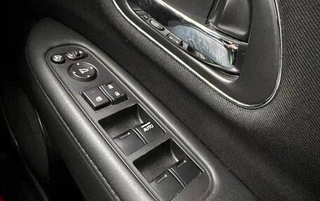 Honda Vezel, 2017 год, 1 799 999 рублей, 7 фотография