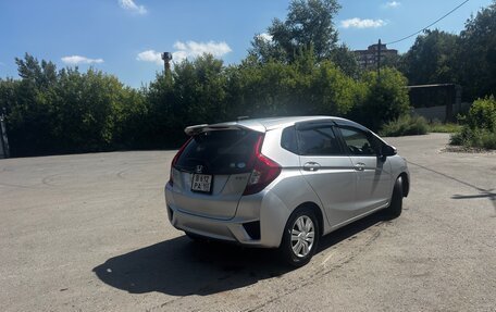 Honda Fit III, 2013 год, 880 000 рублей, 6 фотография