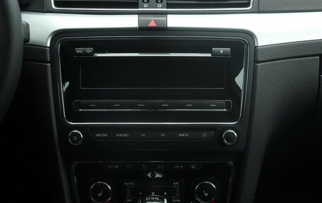 Skoda Superb III рестайлинг, 2014 год, 1 236 000 рублей, 10 фотография